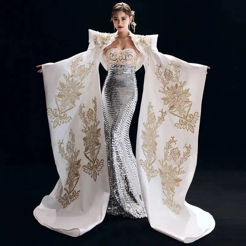La robe formelle de l'hôte est - Evening Gown avis et prix